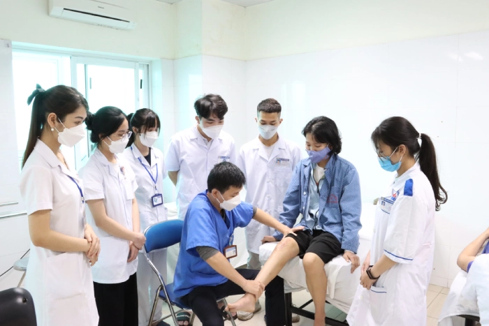 Ngành Vật lý trị liệu Phục hồi chức năng: Hệ đào tạo, học ở đâu?