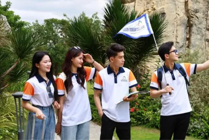 Hướng dẫn viên du lịch học khối nào? Thi trường nào?